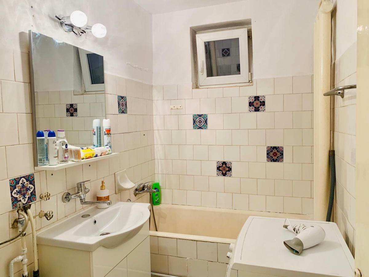 Ultracentral Apartment With All You Need: Wifi, Tv, Ac, Washer, Coffe Timisoara Exterior photo